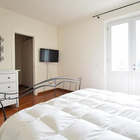 Holiday home 3 Bedroom In Camaiore